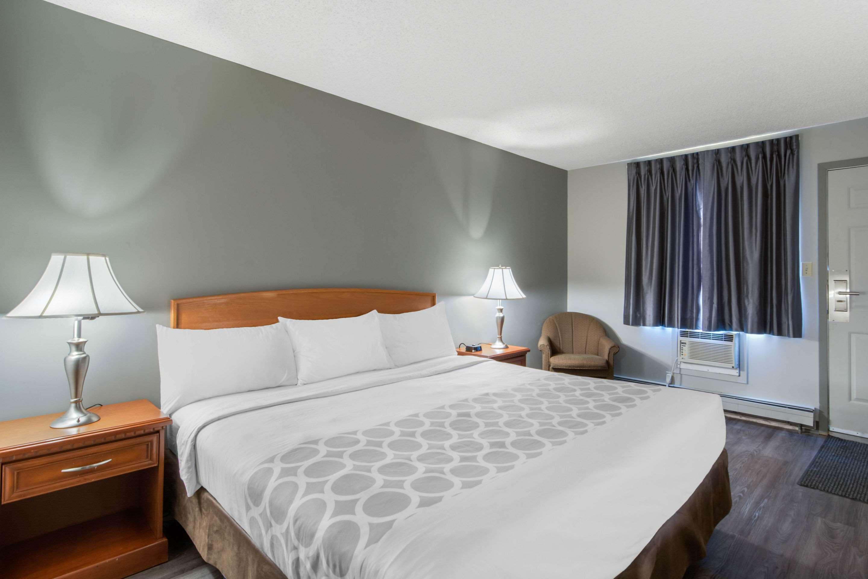 Econo Lodge Реджайна Екстер'єр фото