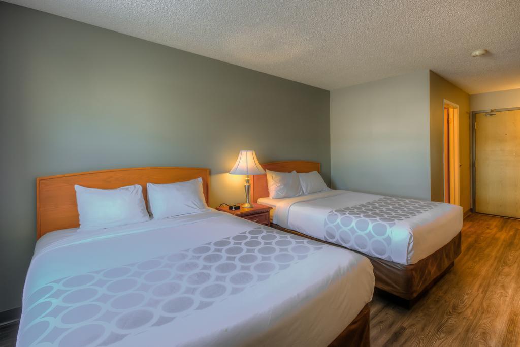 Econo Lodge Реджайна Екстер'єр фото