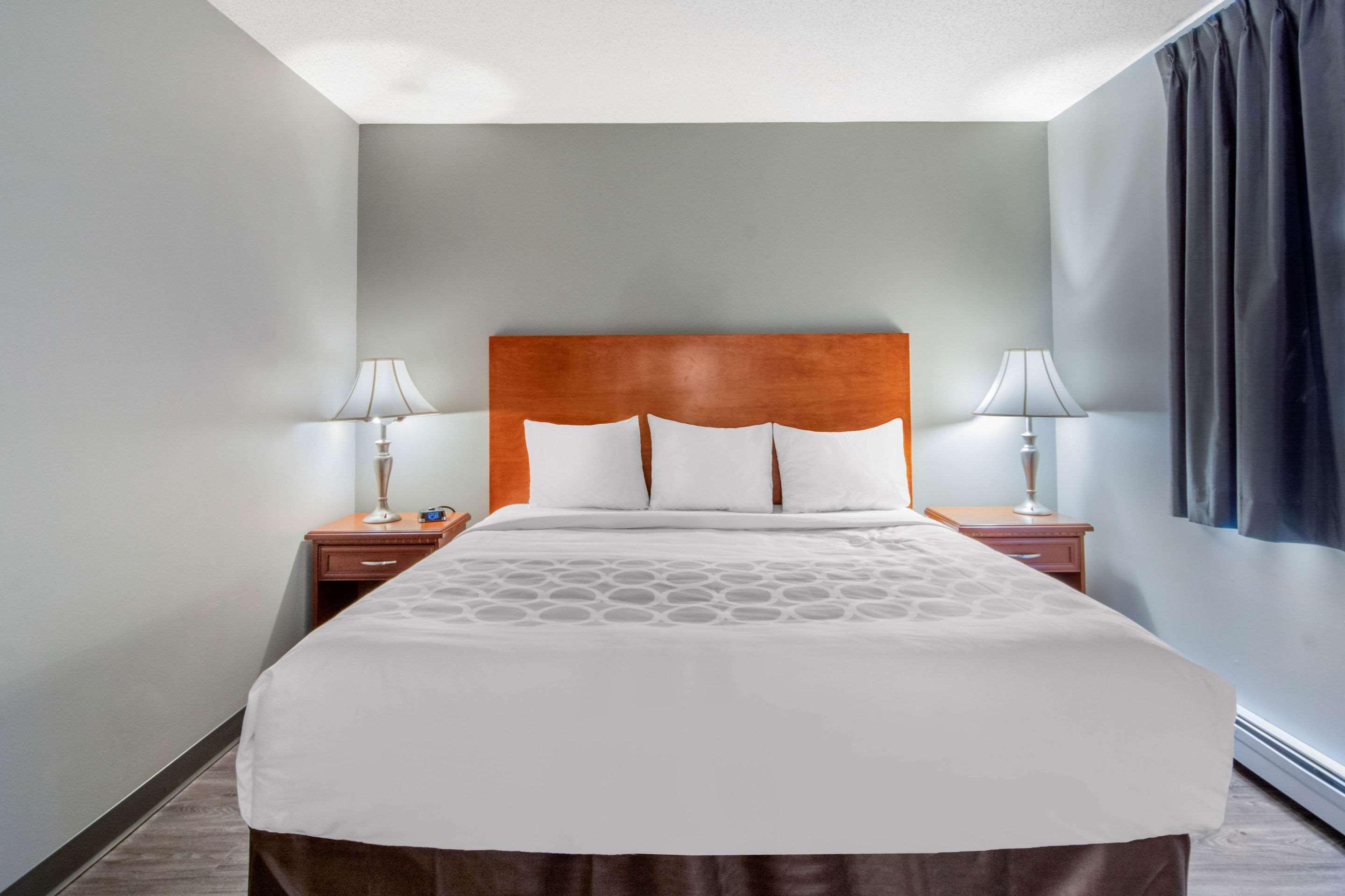Econo Lodge Реджайна Екстер'єр фото