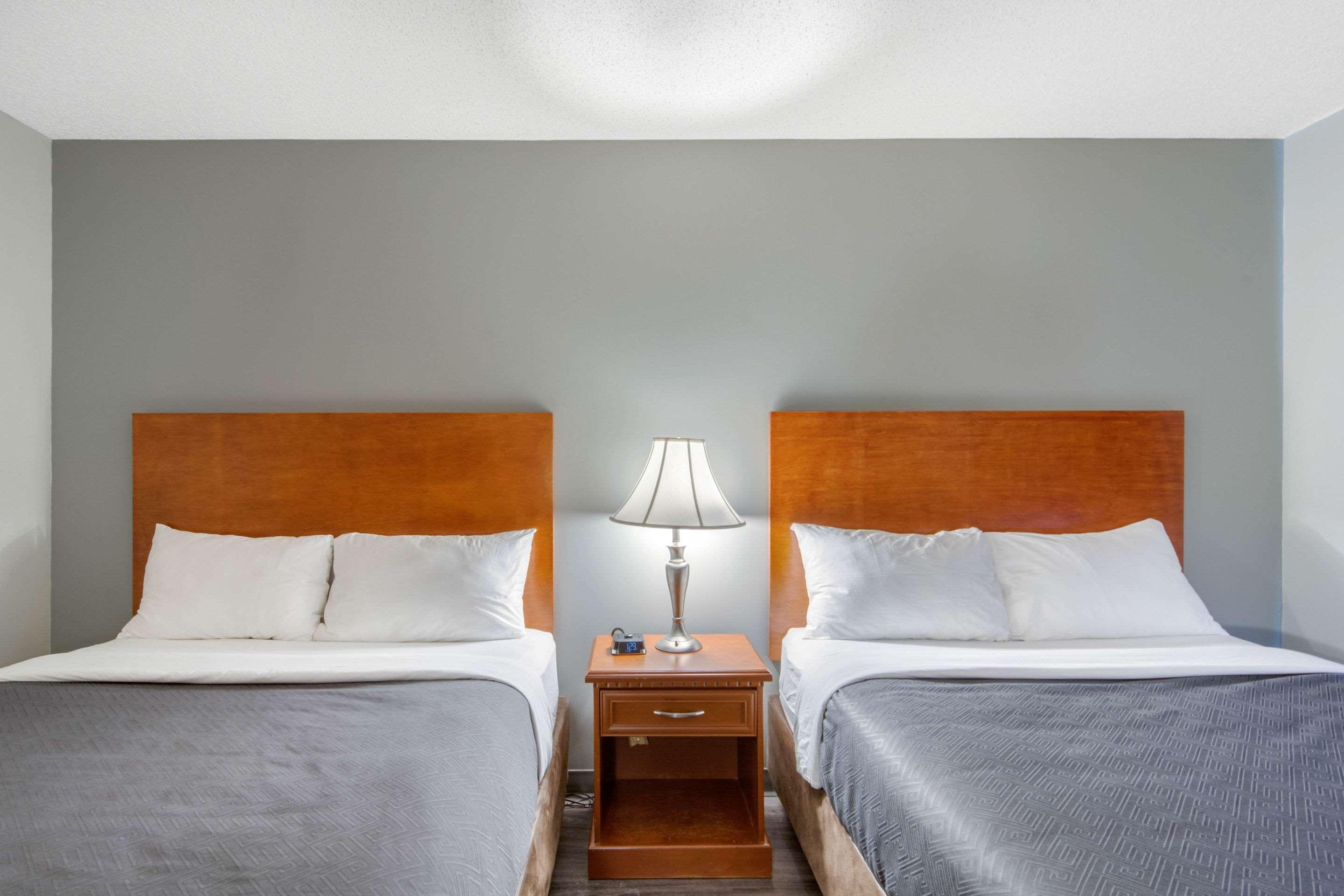 Econo Lodge Реджайна Екстер'єр фото