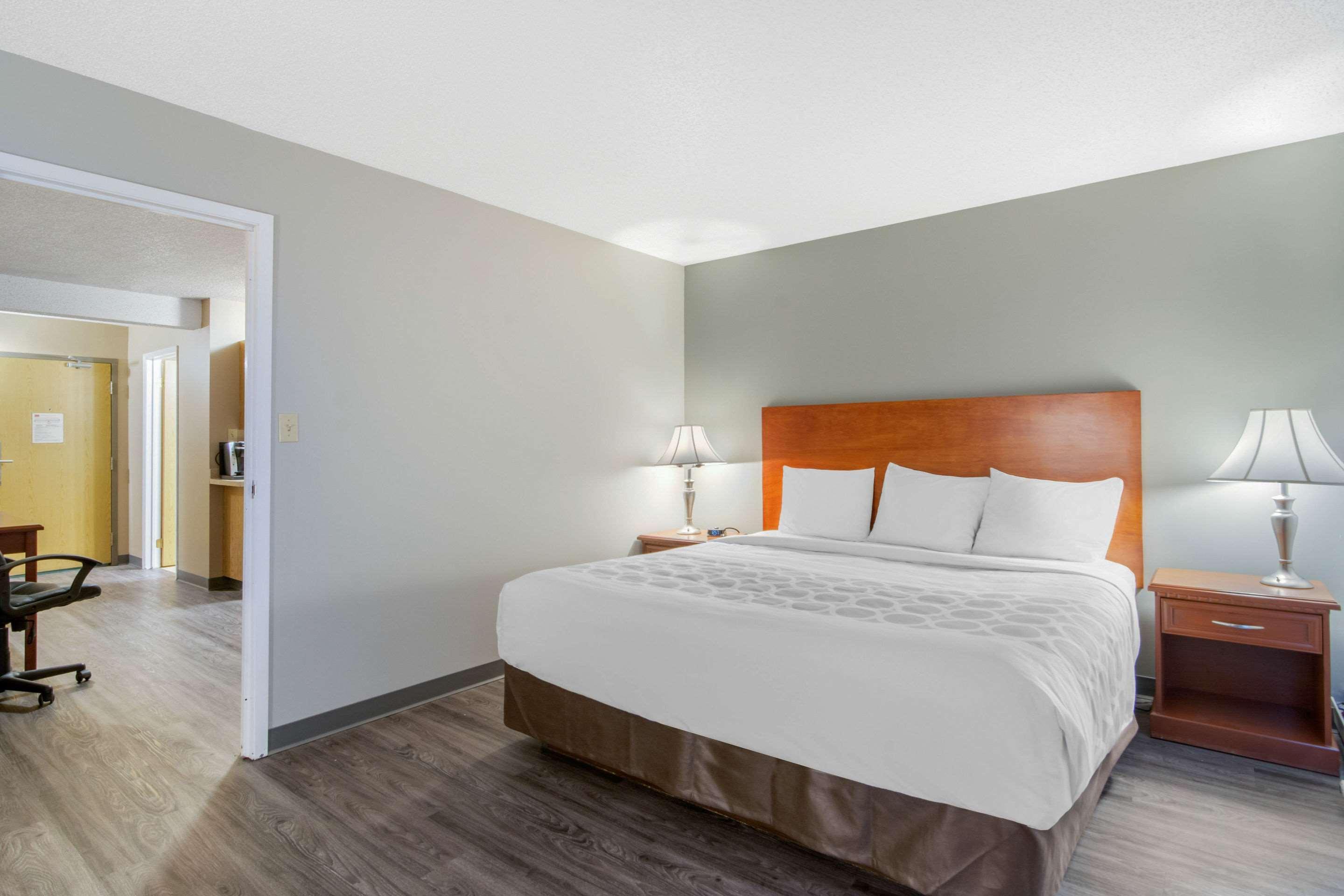 Econo Lodge Реджайна Екстер'єр фото