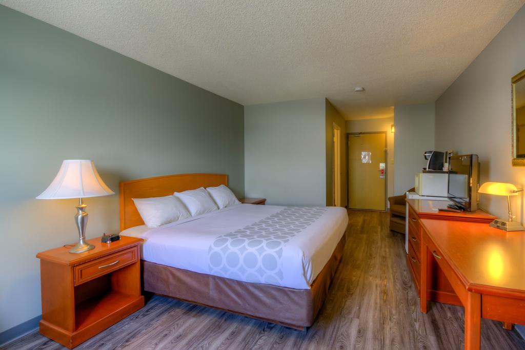 Econo Lodge Реджайна Екстер'єр фото