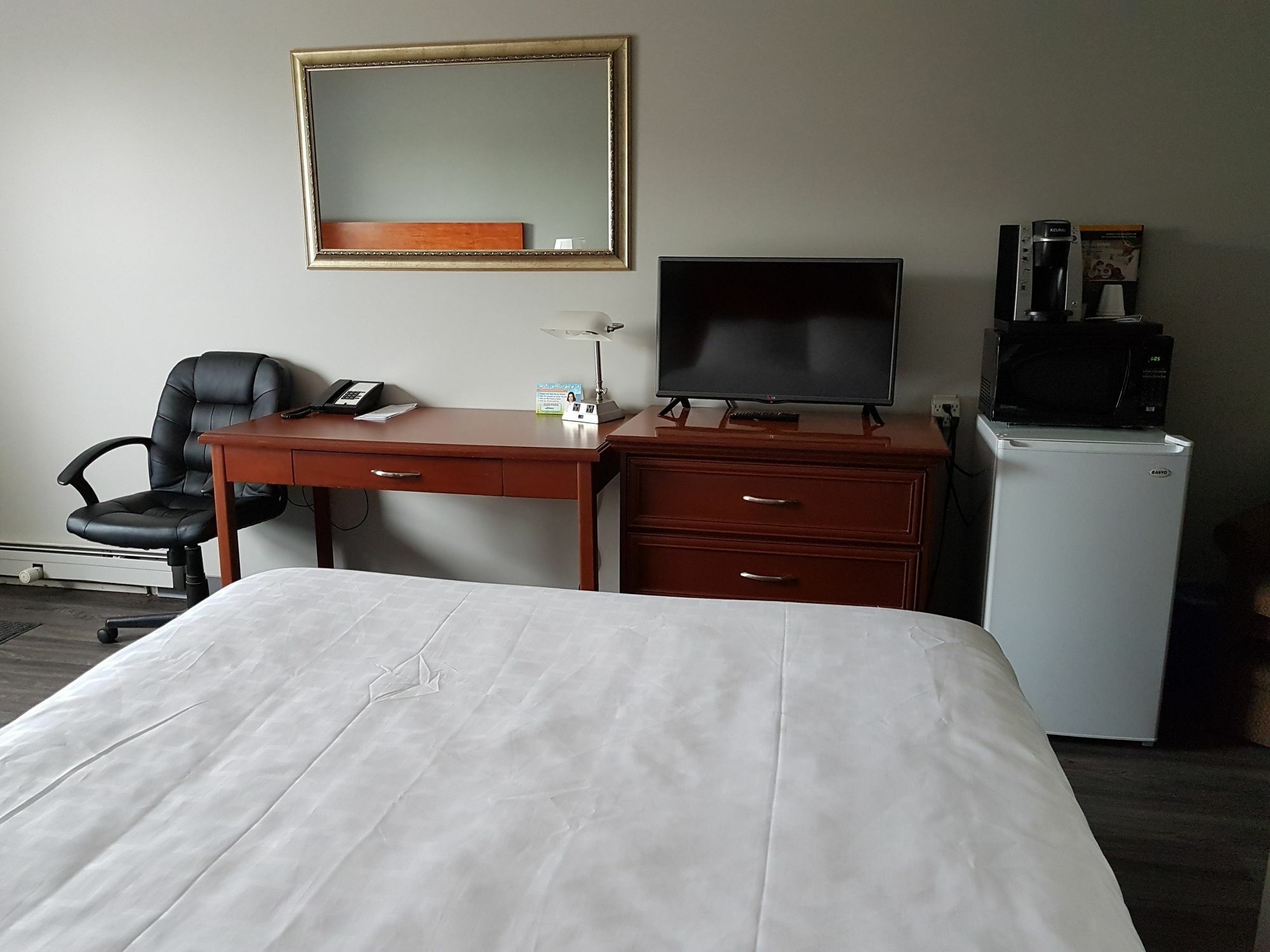 Econo Lodge Реджайна Екстер'єр фото